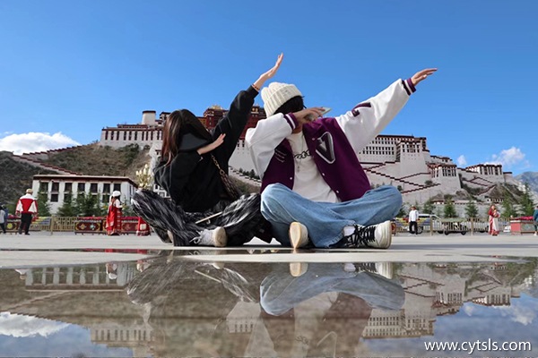 2個(gè)人暑假去西藏玩7天花多少錢