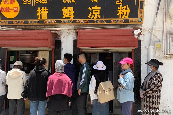 西藏報旅游團(tuán)多少錢